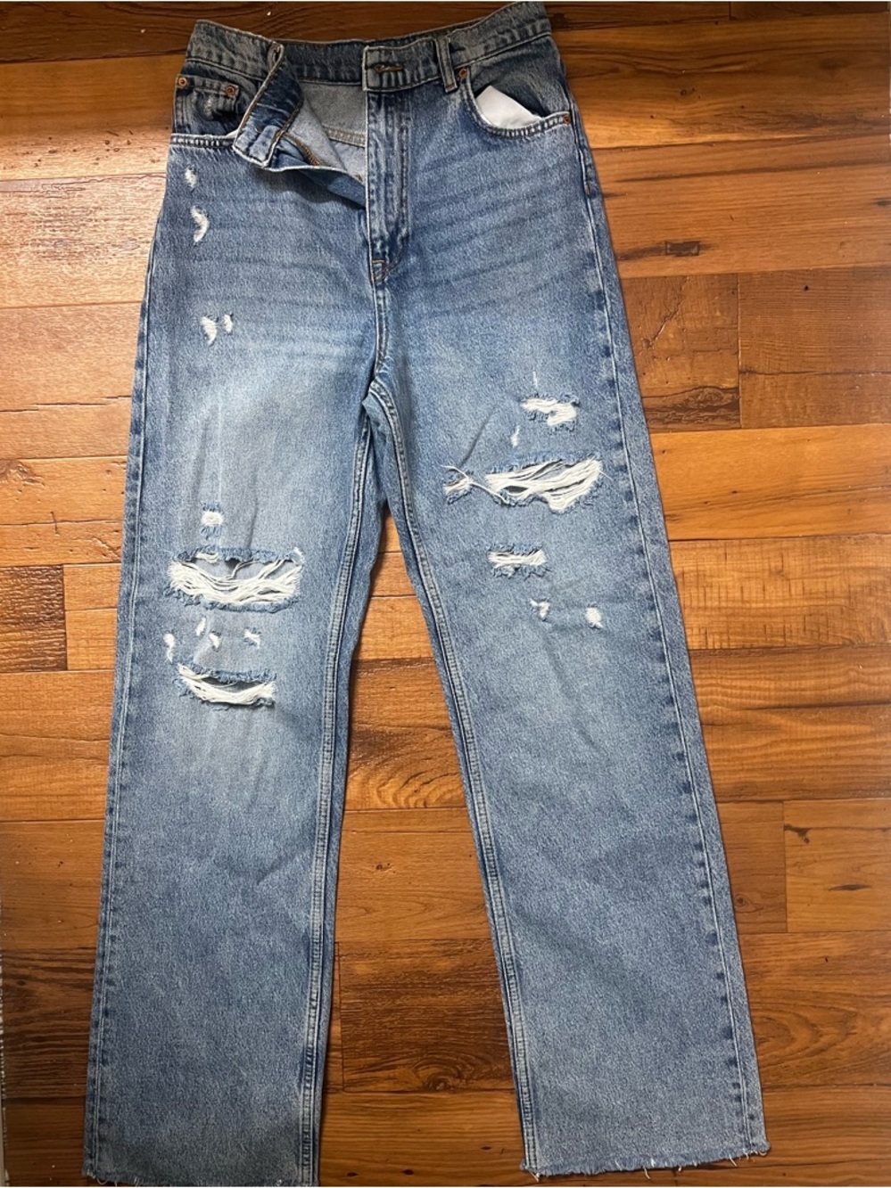 Zara Medium Blue Denim Jeans with Contrast Stitching